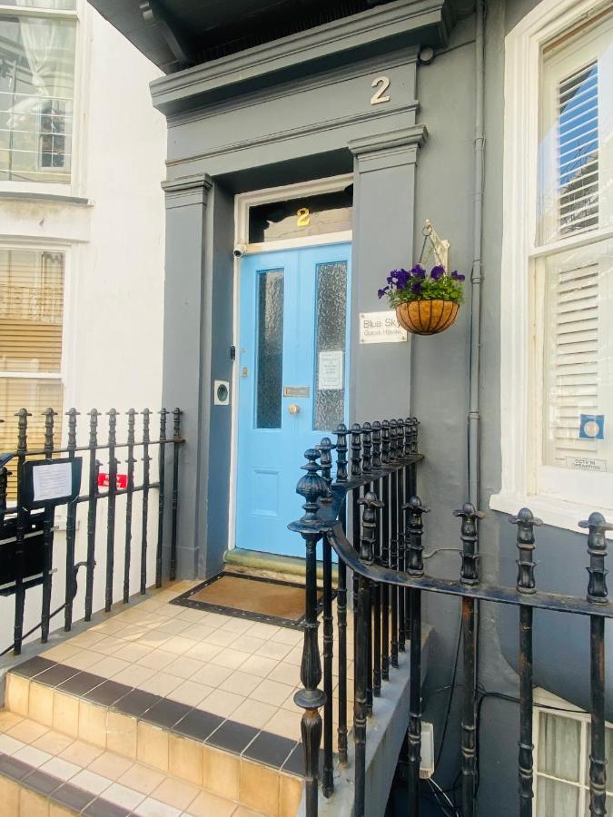Innit Blue Sky Hove Exterior foto